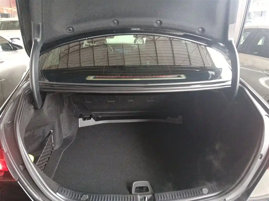 Mercedes-Benz E-Class 2023 E 300 L Fashion фото 15
