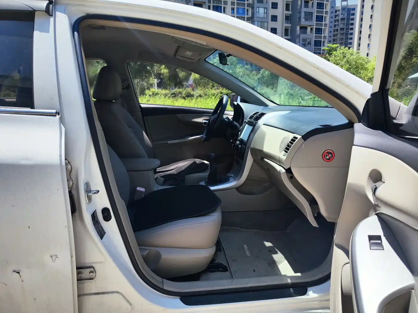 Toyota Corolla 2011 1.6L Manual GL фото 9