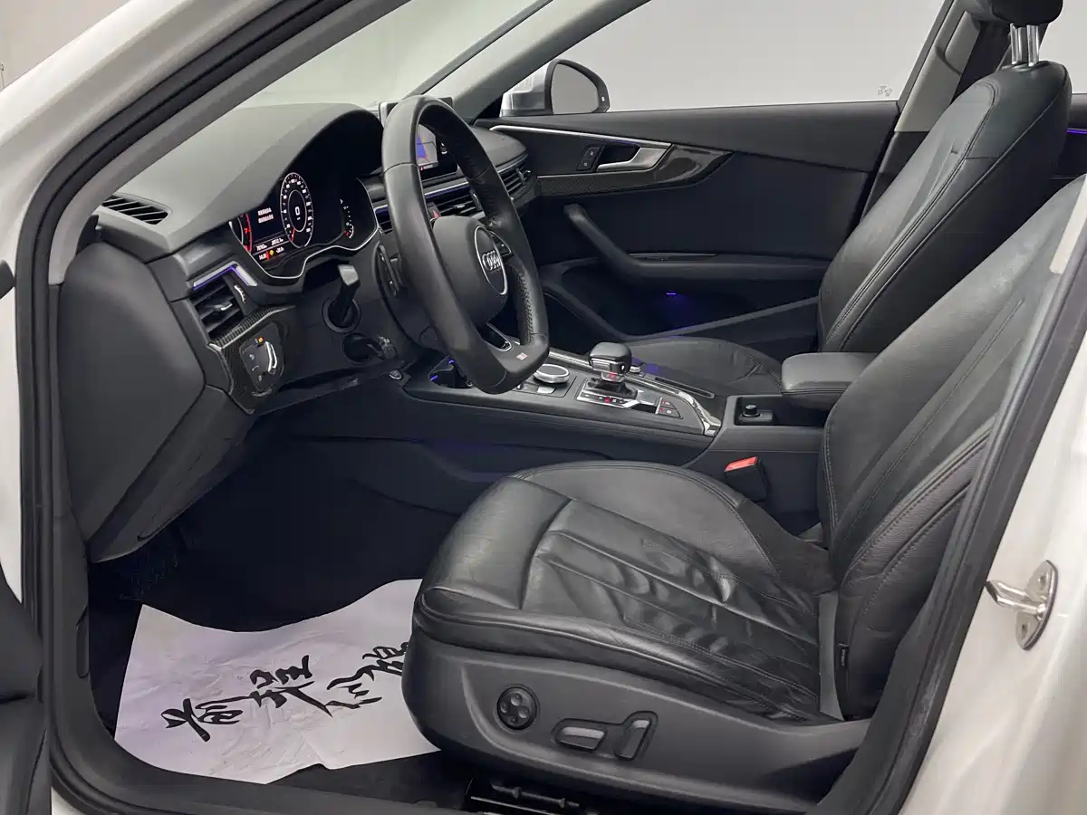 Audi A4L 2019 40 TFSI Sport (China V) фото 4
