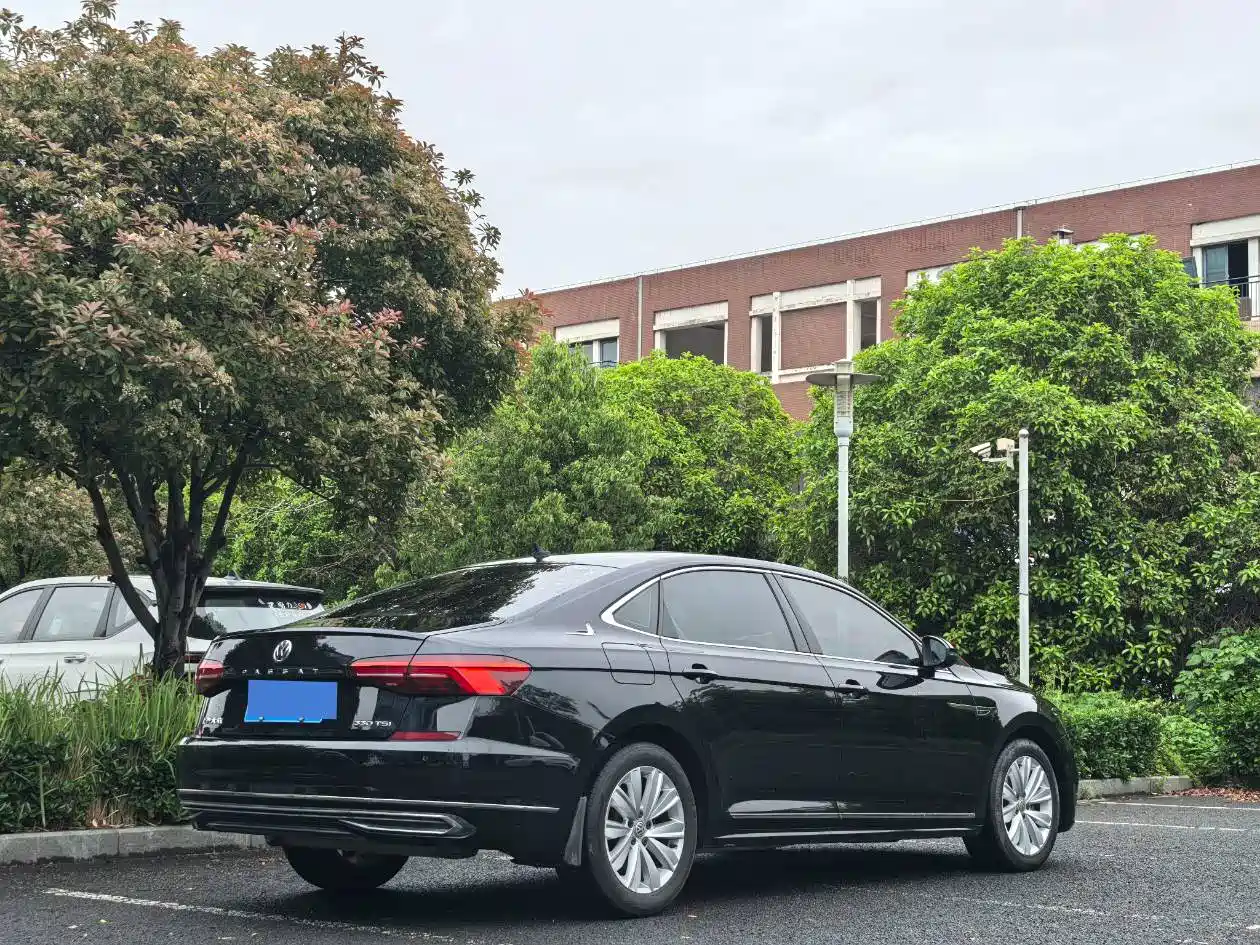 Volkswagen Passat 2019 330TSI Elite Version China VI фото 4