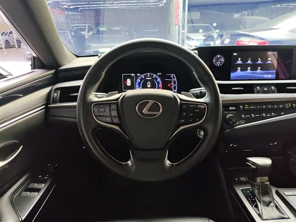 Lexus ES 2018 200 Excellence Edition China V фото 7