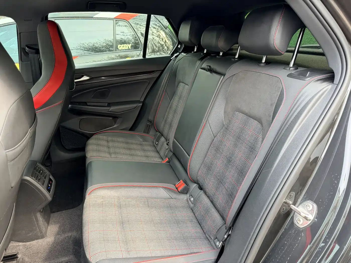 Volkswagen Golf GTI 2021 380TSI DSG GTI фото 12