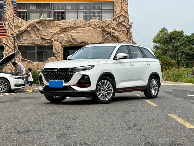 Changan Oshan Changan Oshan X7 PLUS 2022 1.5T Blue Whale Automatic Geeker Navigation Edition