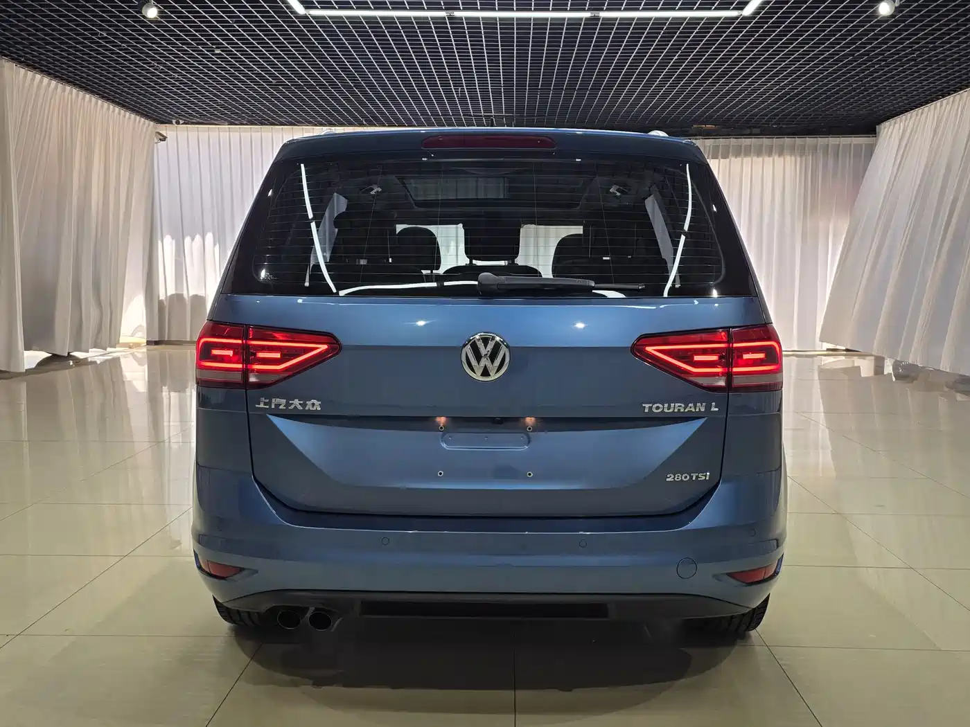 Volkswagen Touran 2018 Touran L 280TSI DSG Comfort 7-seater China V фото 6
