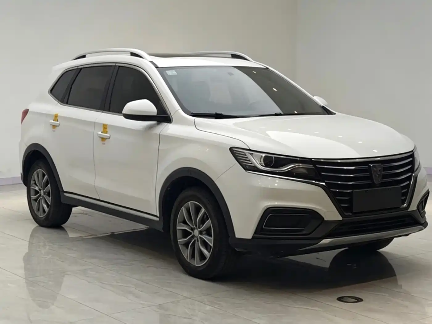 Фото 4 - Roewe RX5