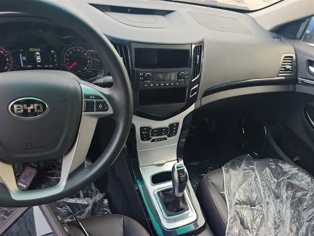 BYD e5 2018 Mobility Edition фото 13