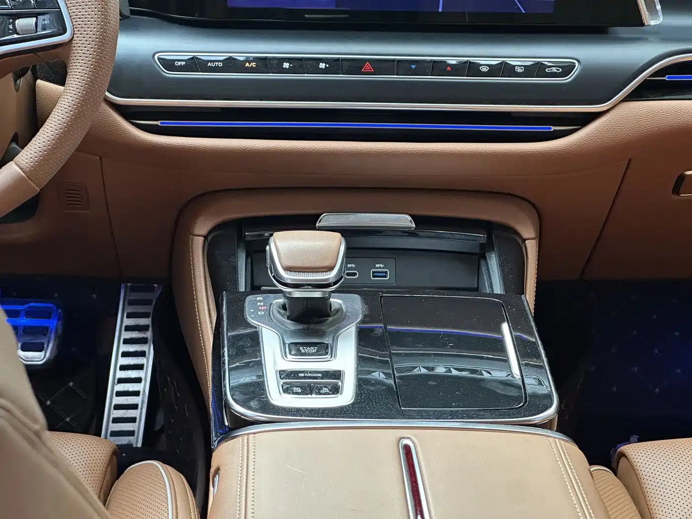 Hongqi H9 2024 2.0T Qichang Luxury Business Edition фото 21