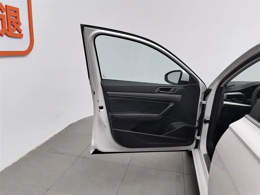Volkswagen Lavida 2019 1.5L Automatic Comfort Edition China VI фото 8