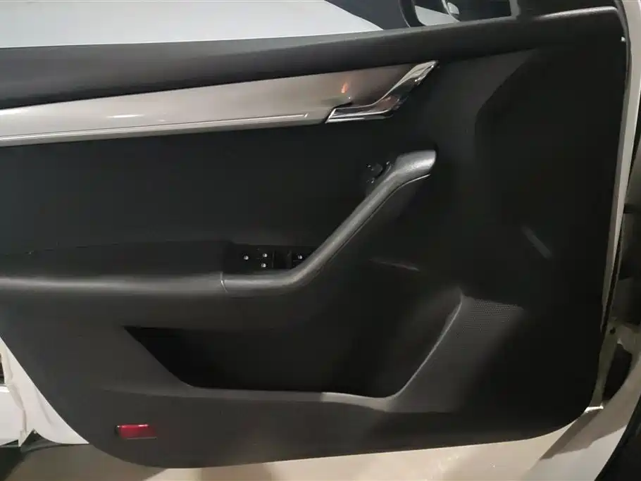 Škoda Octavia 2019 1.5L Automatic Smart Luxury China VI фото 7