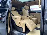 Фото 49 - Denza D9