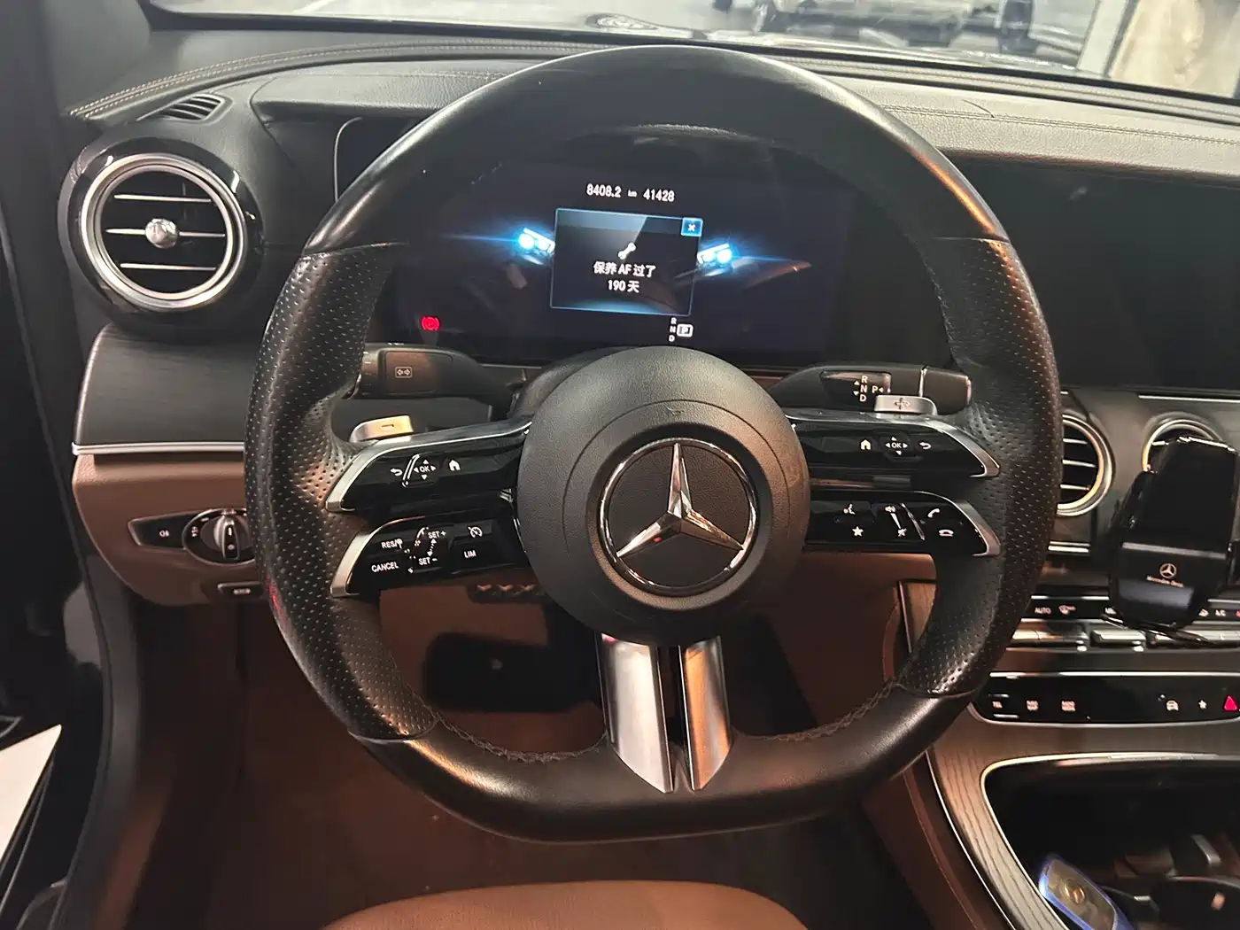 Mercedes-Benz E-Class 2021 E 300 L Sport Luxury Edition фото 6