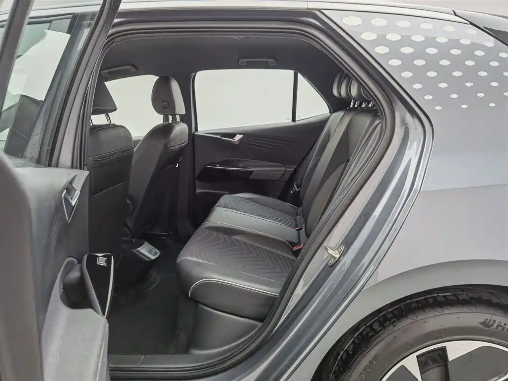 Volkswagen ID.3 2023 Upgraded Pure Intelligence Edition фото 15