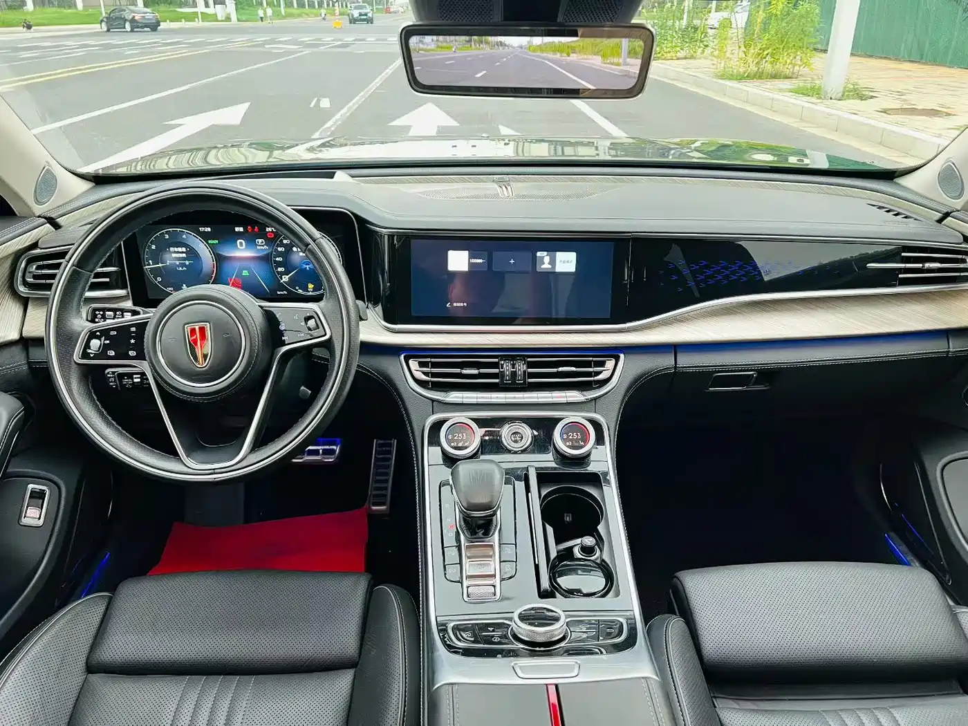 Фото 5 - Hongqi H9