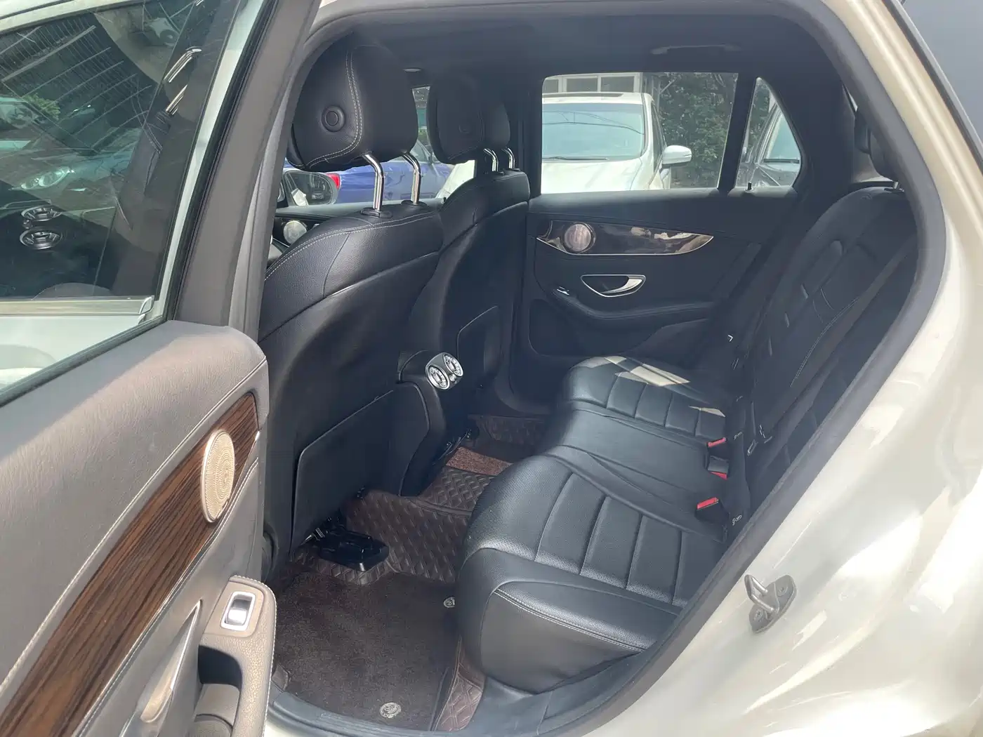 Mercedes-Benz GLC 2017 GLC 260 4MATIC Dynamic фото 19