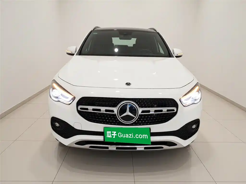 Mercedes-Benz GLA 2023 Facelift GLA 200 фото 3