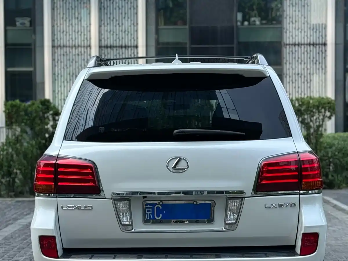 Lexus LX 2011 2009 570
