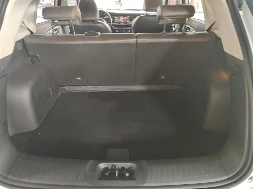 Changan CS35 PLUS 2019 2019 1.6L Automatic Smooth Connect Edition