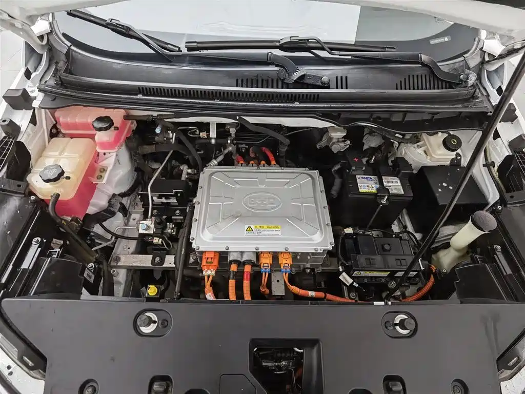 BYD Yuan New Energy 2019 EV360 Smart Connect Premium Edition фото 6