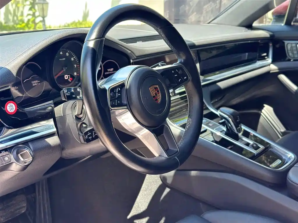 Porsche Panamera 2017 Panamera 3.0T фото 16