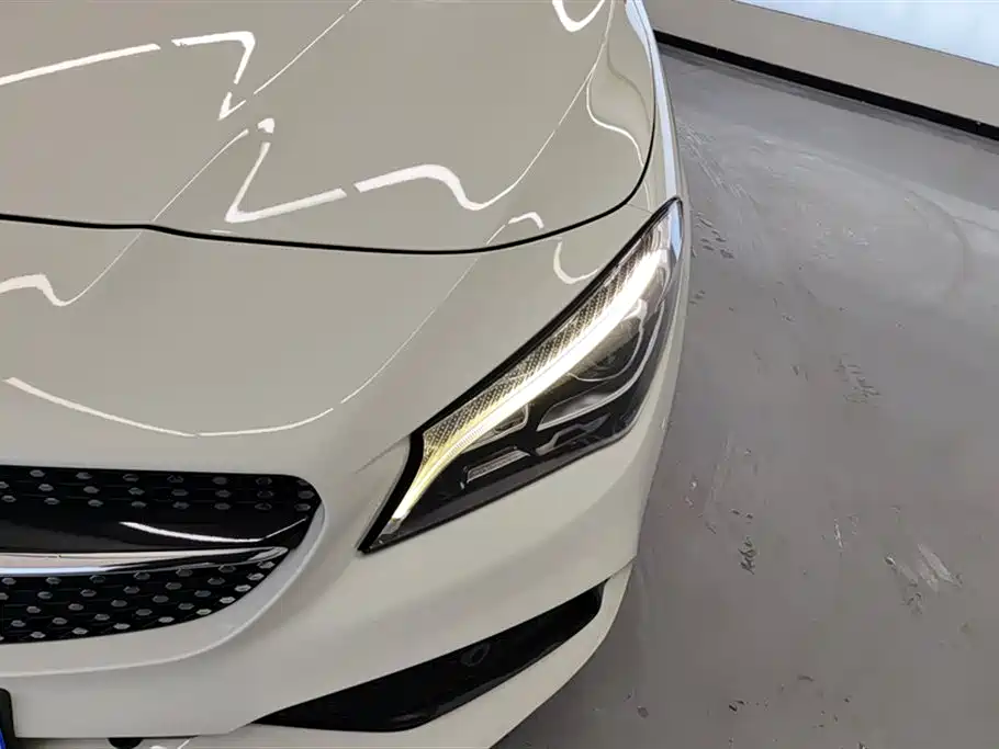 Mercedes-Benz CLA (Import) 2016 Facelift CLA 220 4MATIC фото 5