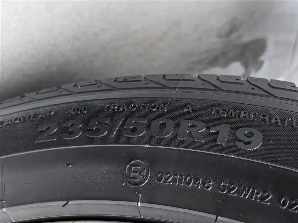 BYD Song PLUS PHEV 2024 Glory Edition DM-i 110km Flagship фото 24