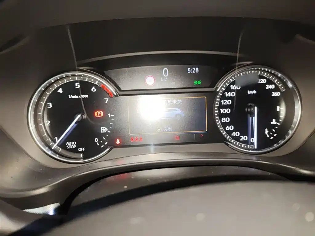 Cadillac XT4 2018 28T FWD Leading Edition фото 4