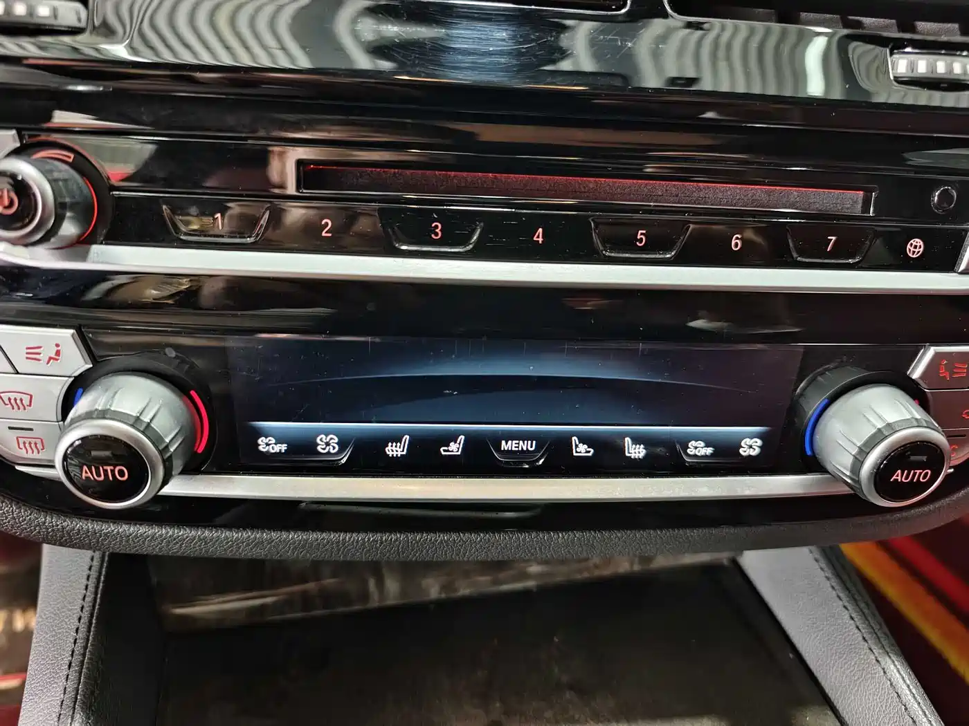 BMW 5 Series 2019 530Li Premium M Sport Package фото 15
