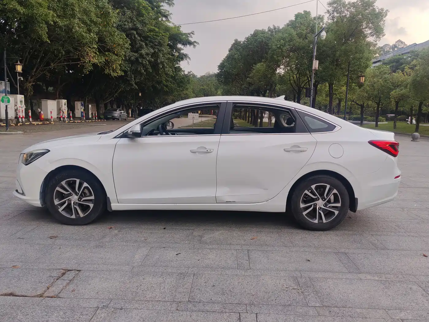 Changan Eado 2019 2018 High Energy Edition 1.6L GDI Manual Pioneer China V