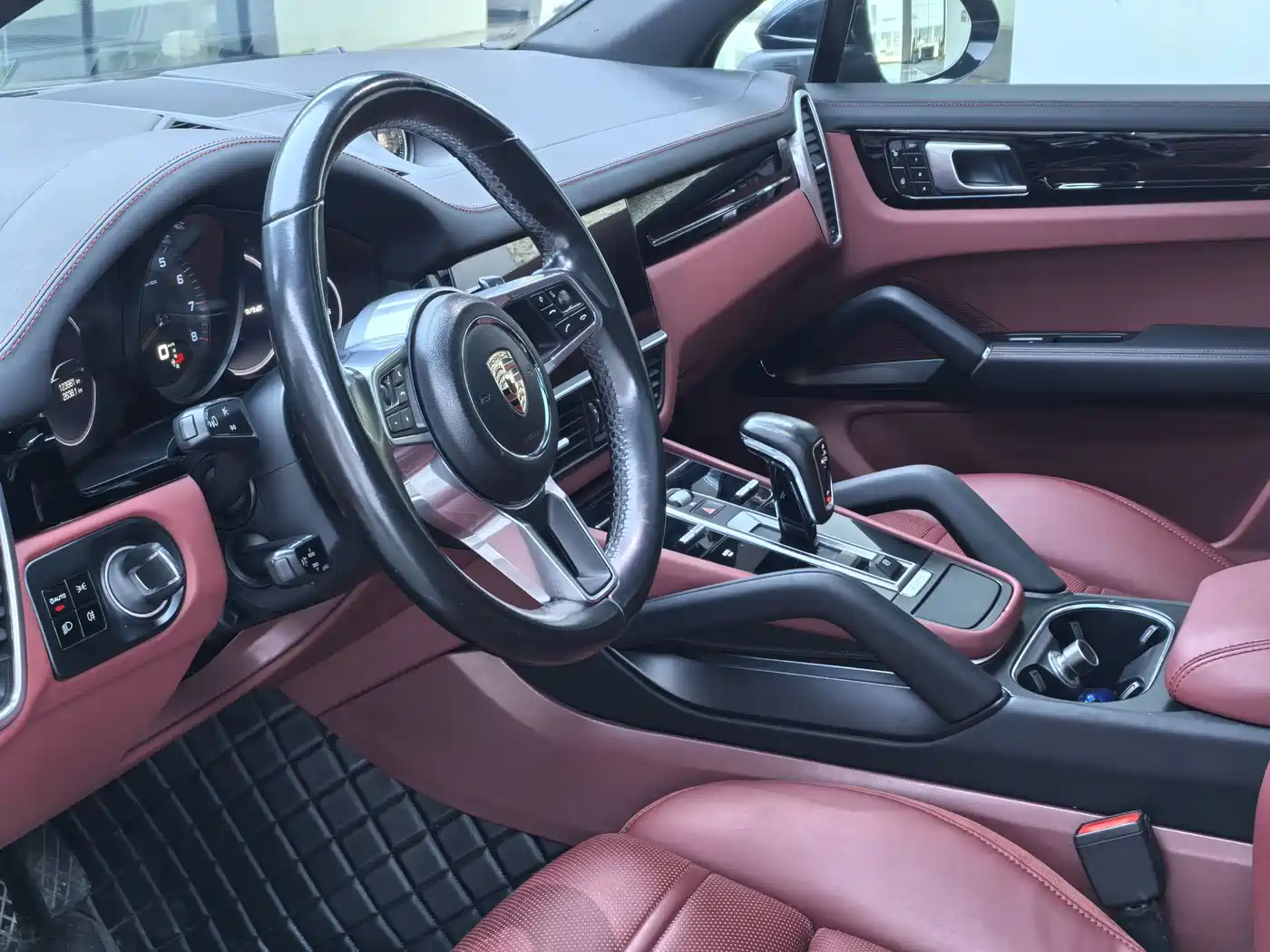 Porsche Cayenne 2018 Cayenne 3.0T фото 12