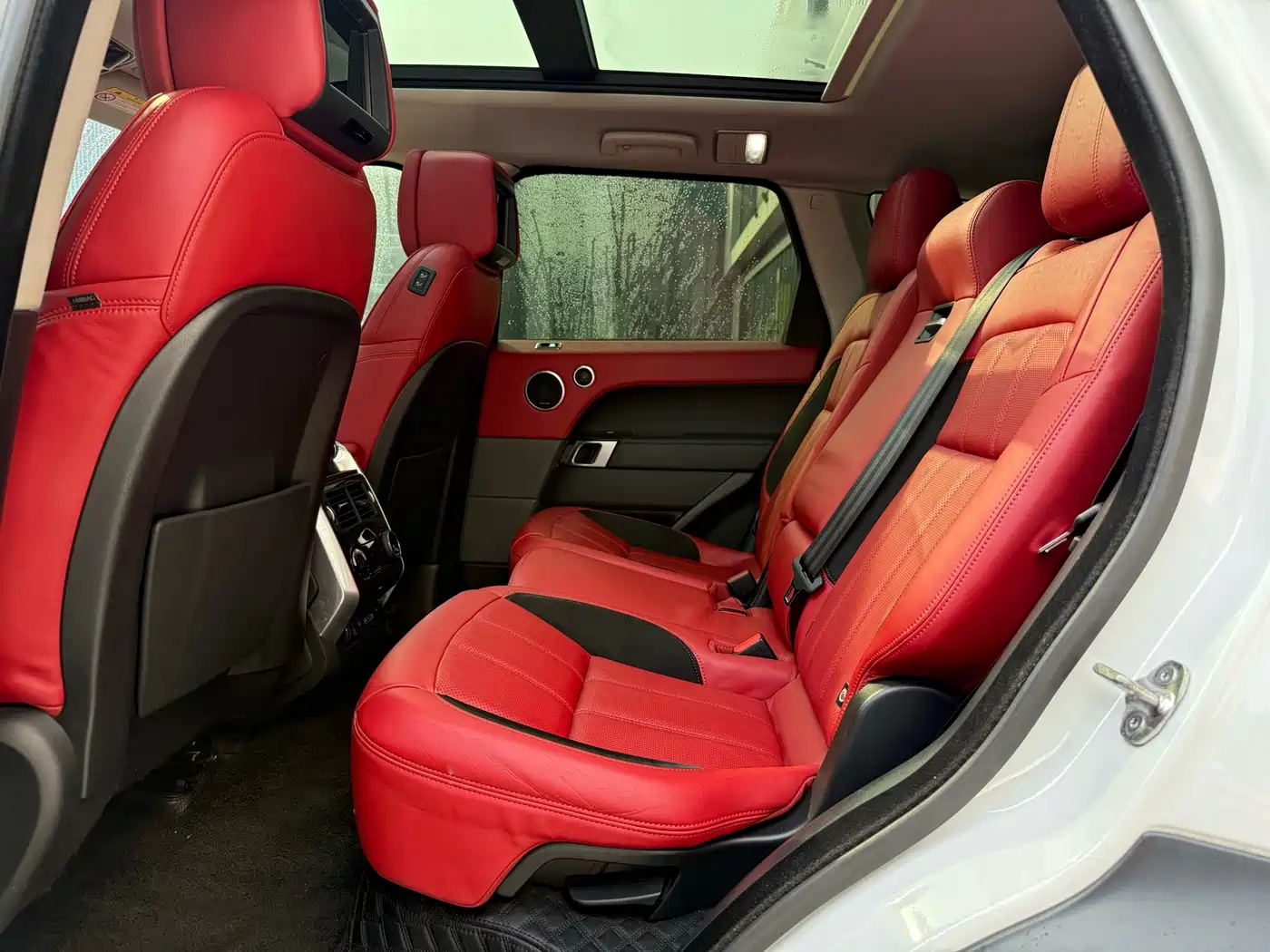 Land Rover Range Rover Sport 2022 3.0 L6 Gloss Black Edition фото 7