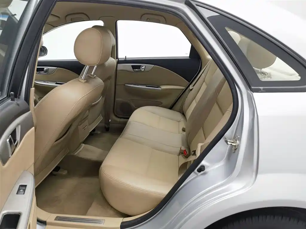 Buick Excelle 2011 1.6LX-AT фото 15