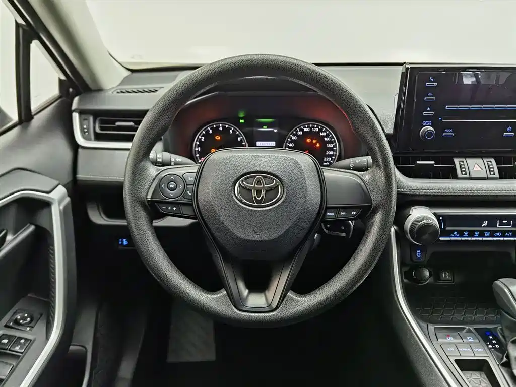 Toyota Wildlander 2022 2.0L CVT FWD Leading Edition фото 11