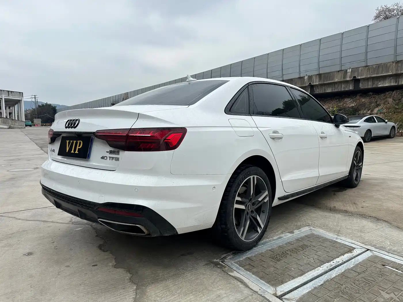 Audi A4L 2022 40 TFSI Luxury Dynamic фото 9