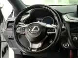 Фото 12 - Lexus RX