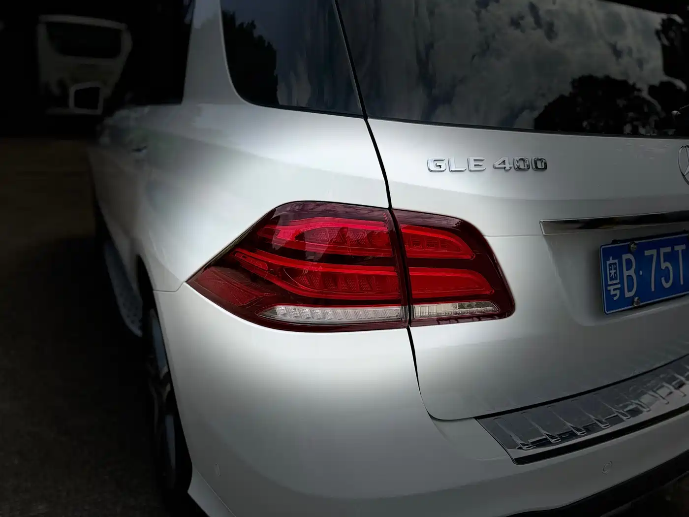 Mercedes-Benz GLE 2018 GLE 400 4MATIC Ultimate Edition фото 12