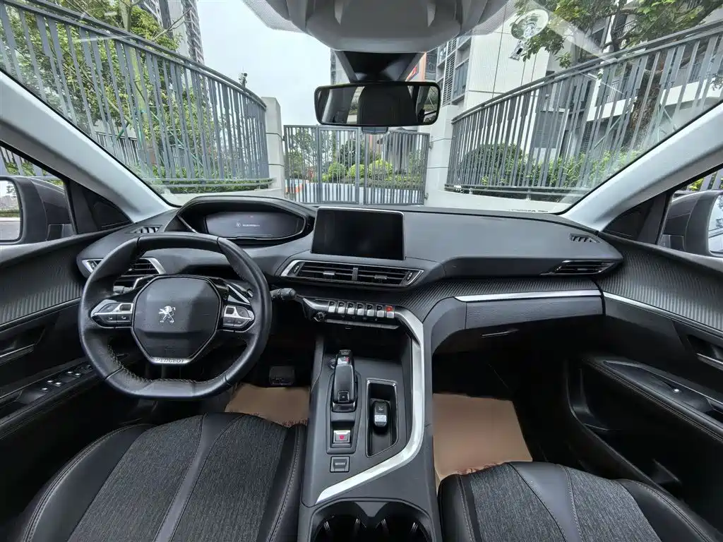 Peugeot 5008 2017 350THP 5-Seat Elite Edition фото 12