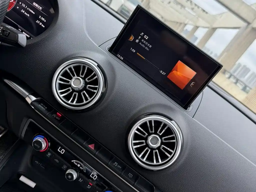 Audi S3 2018 2017 Facelift S3 2.0T Limousine