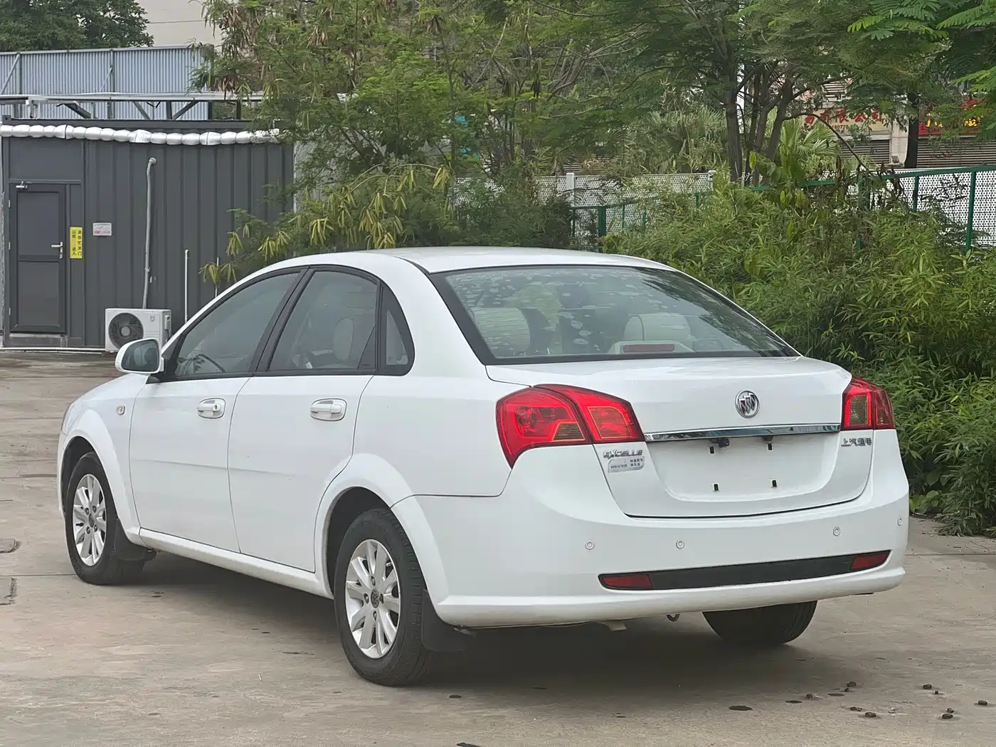 Buick Excelle 2015 1.5L Automatic Classic фото 8