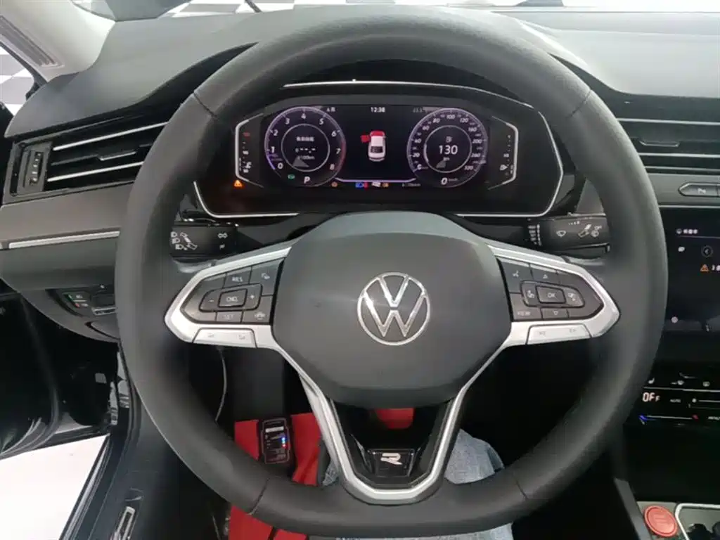 Volkswagen Magotan 2020 330TSI DSG Luxury фото 11