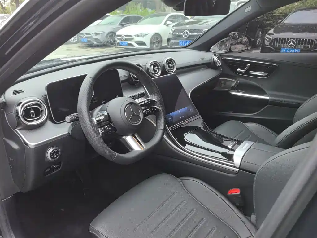 Mercedes-Benz C-Class 2023 C 260 L Night Edition Sport фото 11