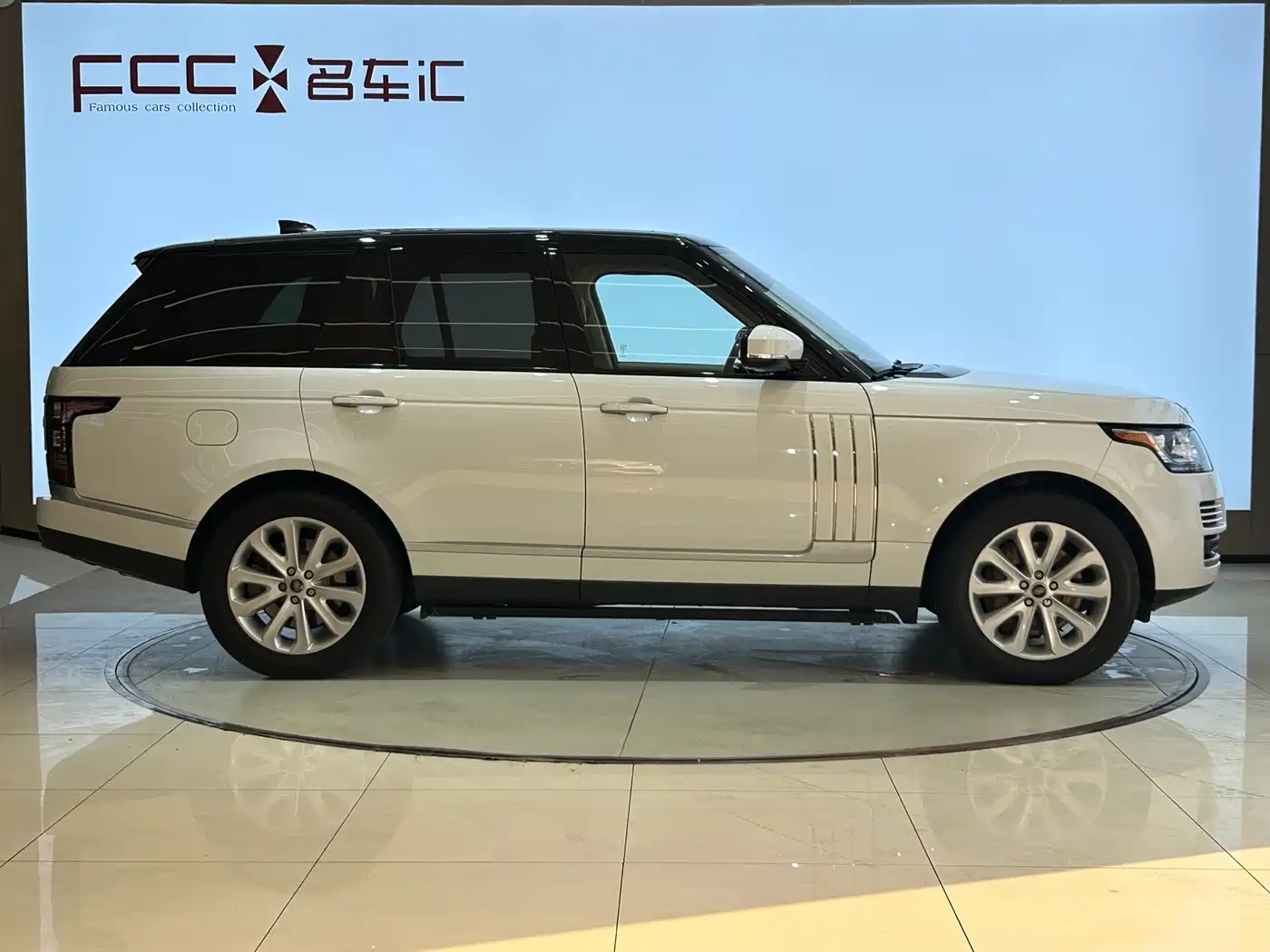 Land Rover Range Rover 2017 3.0 SC V6 Vogue фото 4