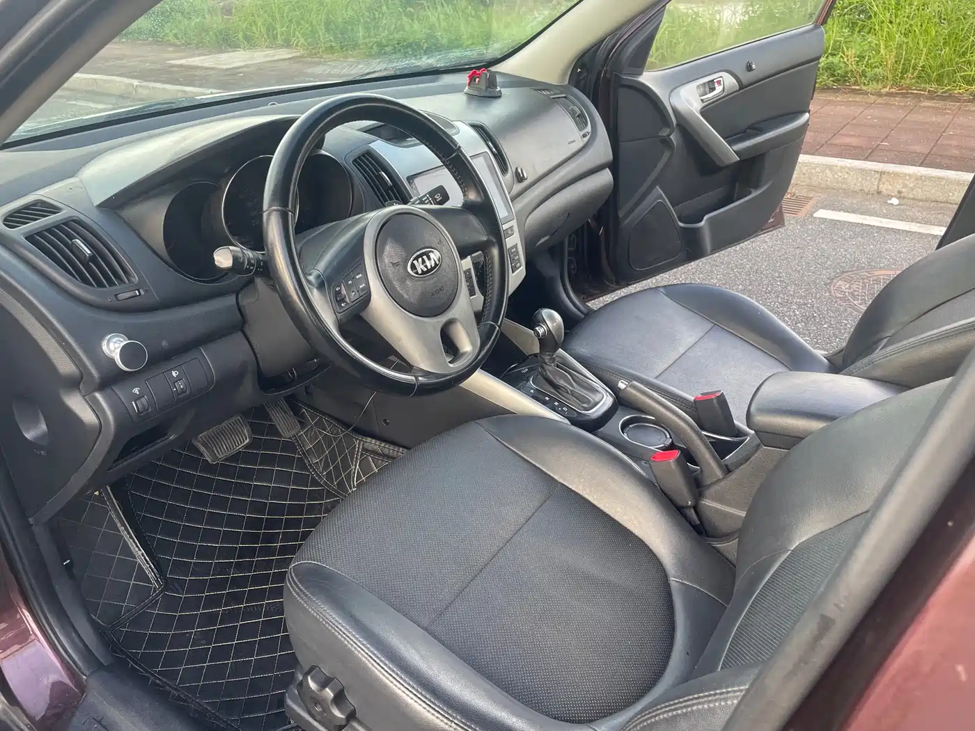 Kia Forte 2014 2014 1.6L AT Premium