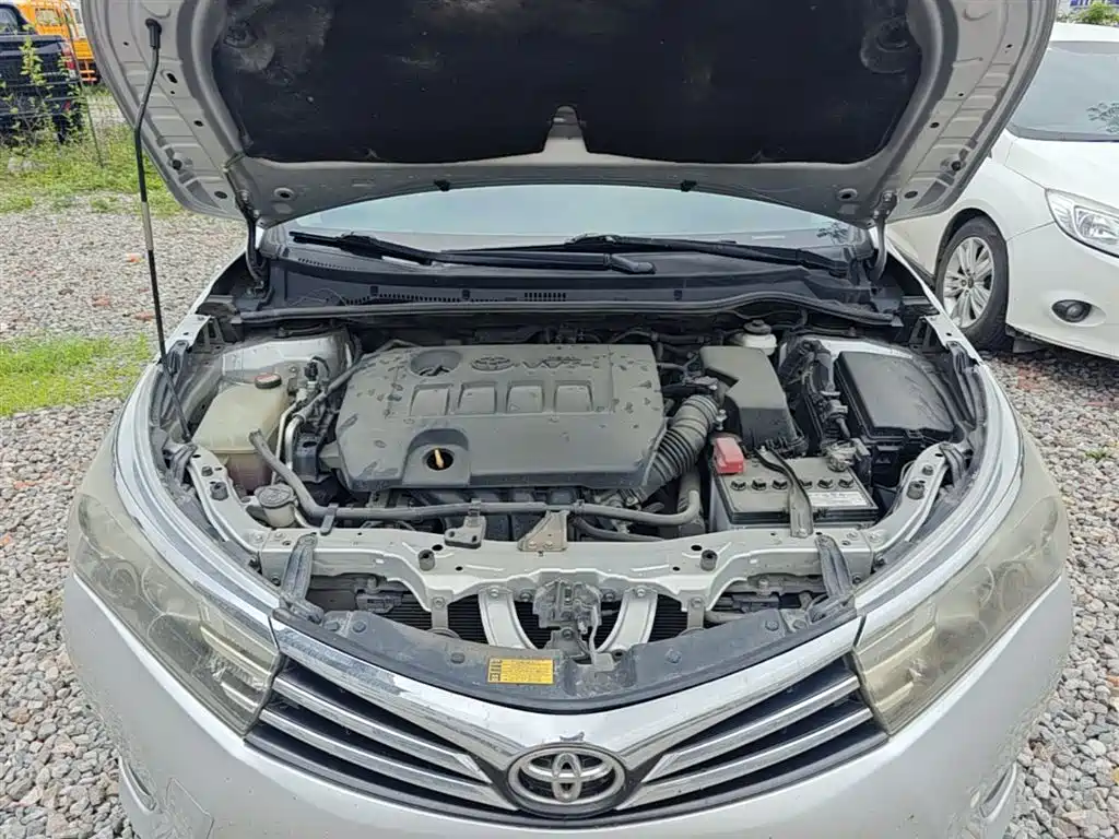 Toyota Corolla 2014 1.6L CVT GL-i Leather Edition фото 20
