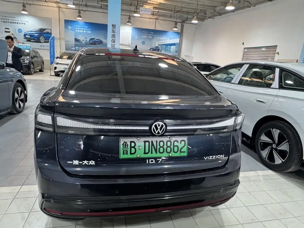 VOLKSWAGEN ID.7 VIZZION