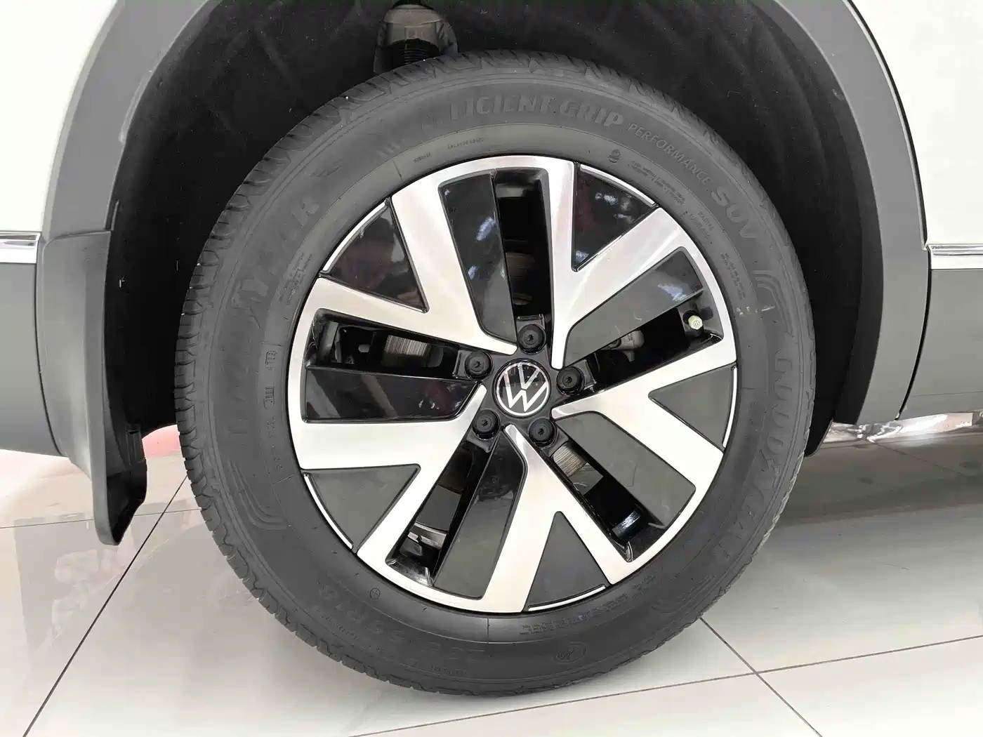 Volkswagen Tayron 2023 280TSI 2WD Luxury Plus Advanced Edition фото 14