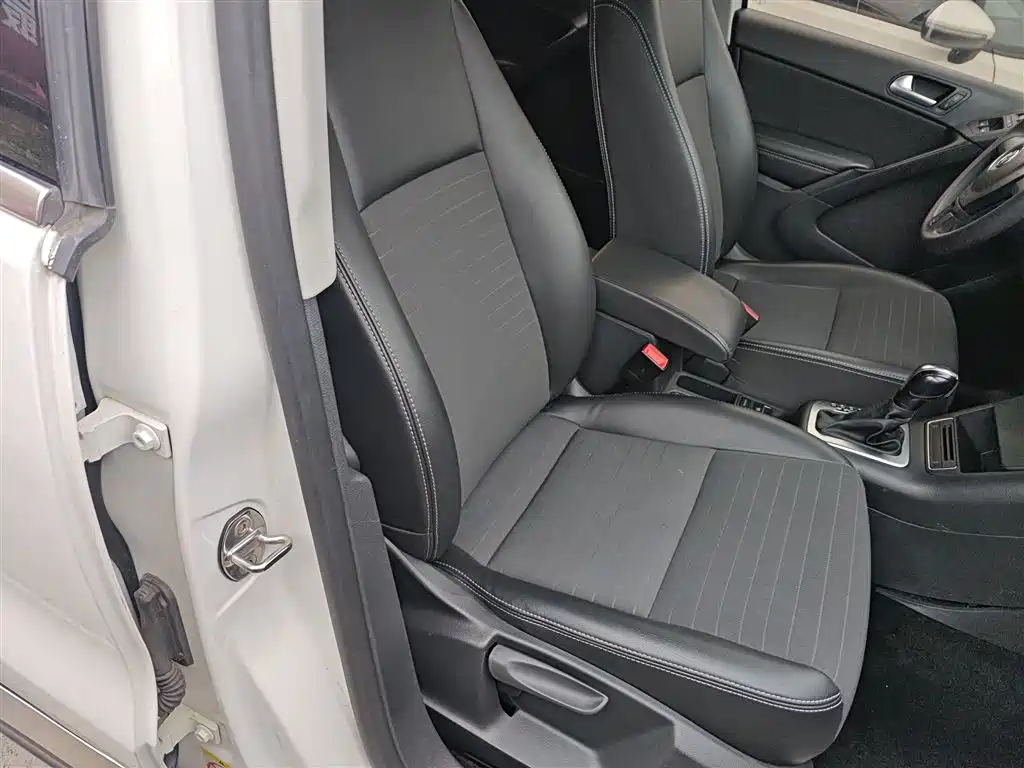 Volkswagen Tiguan 2016 Model 300TSI Automatic 2WD Trend Edition фото 25