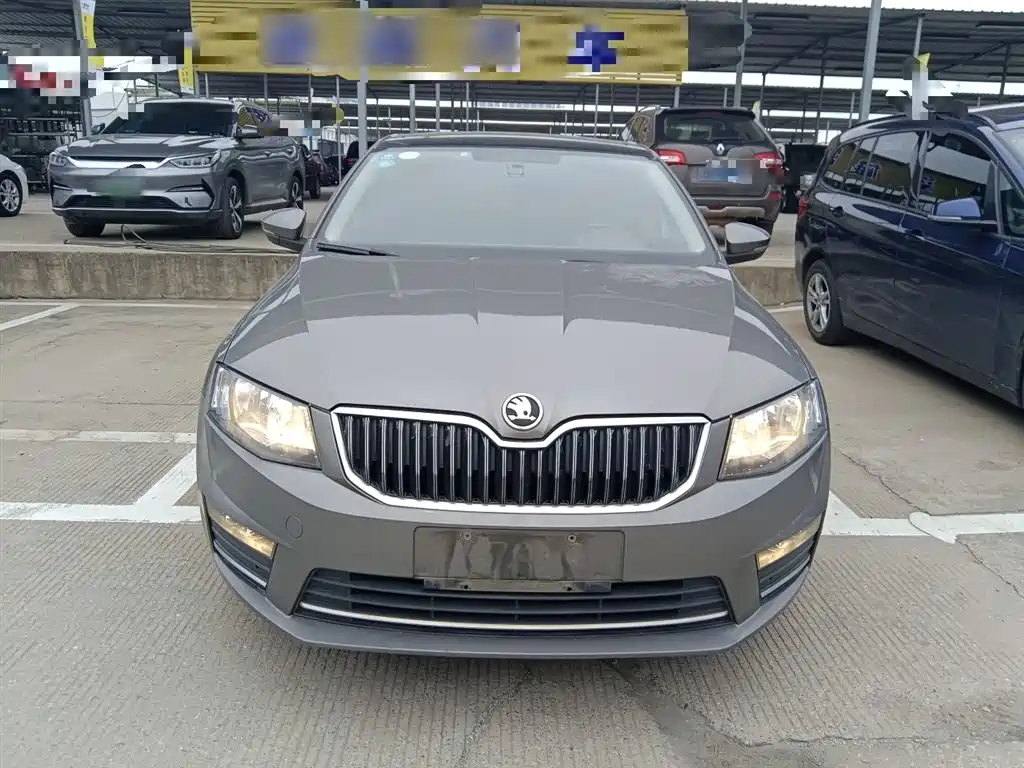 Škoda Octavia 2017 1.6L Automatic Smart Edition фото 3