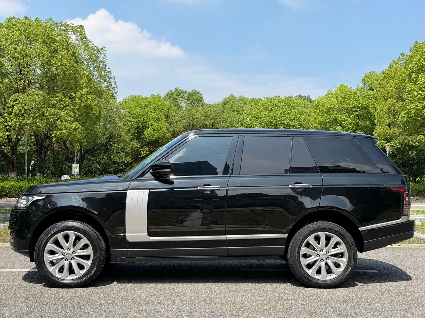 Фото 23 - Land Rover Range Rover