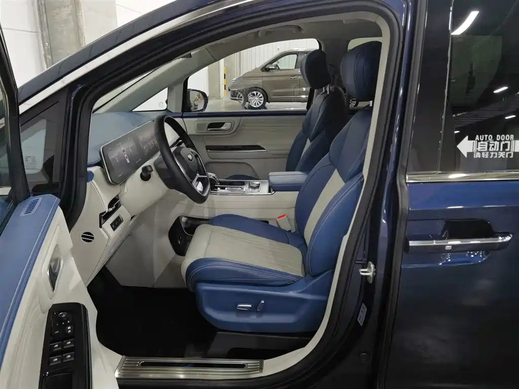 JAC Refine Refine RF8 PHEV 2024 Smart Edition 1.5T 150KM Flagship (LFP) фото 10