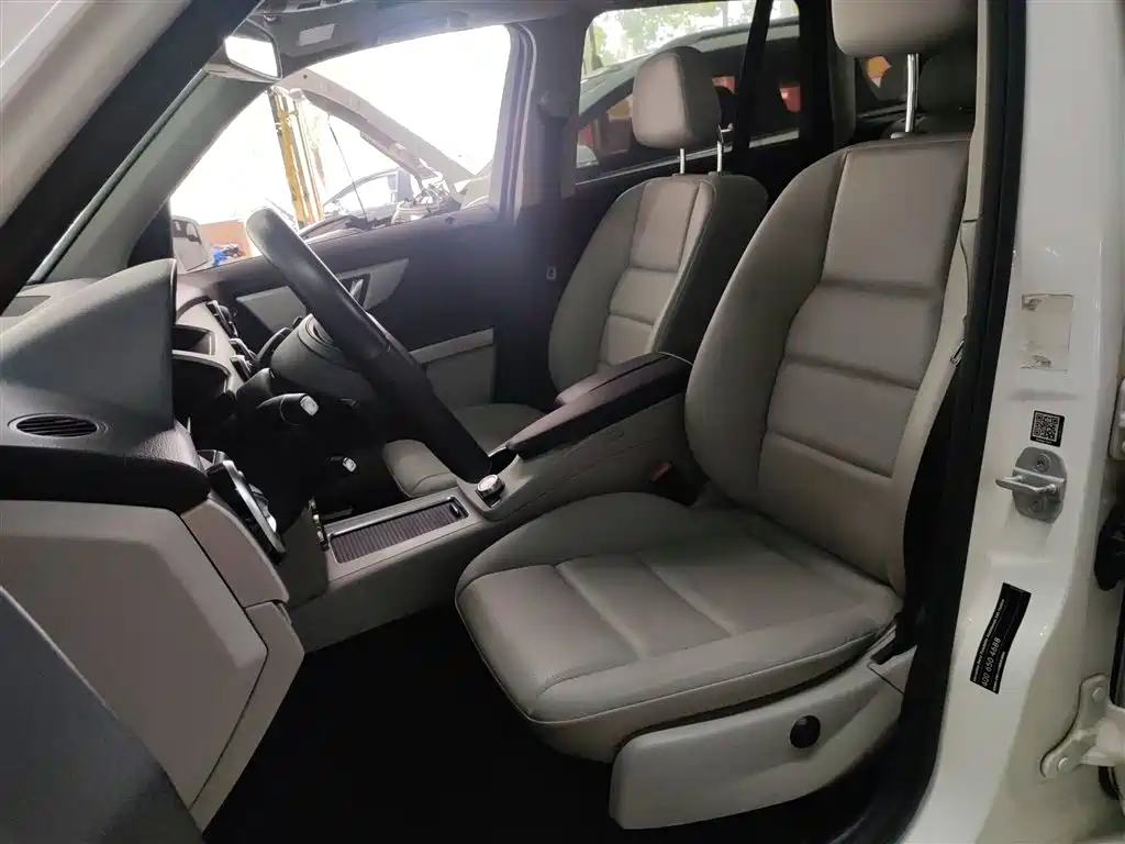 Mercedes-Benz GLK-Class 2013 GLK 300 4MATIC Dynamic Sunroof фото 15
